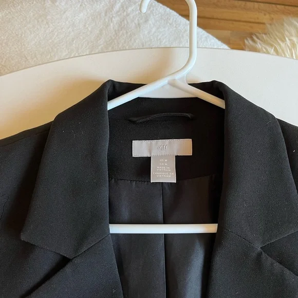 H&M black single breasted blazer size: M - Picture 3 of 8